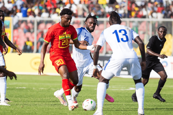 狐影迷踪,妖狐狂中三,湖人主场陷,开云体育平台,开云体育官方网站,开云体育登录入口,开云体育app下载