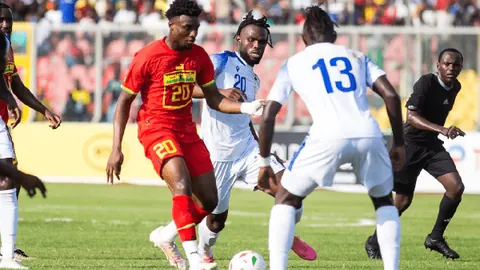 狐影迷踪！妖狐狂中三分，湖人主场陷困，猛龙逆袭演逆转好戏？